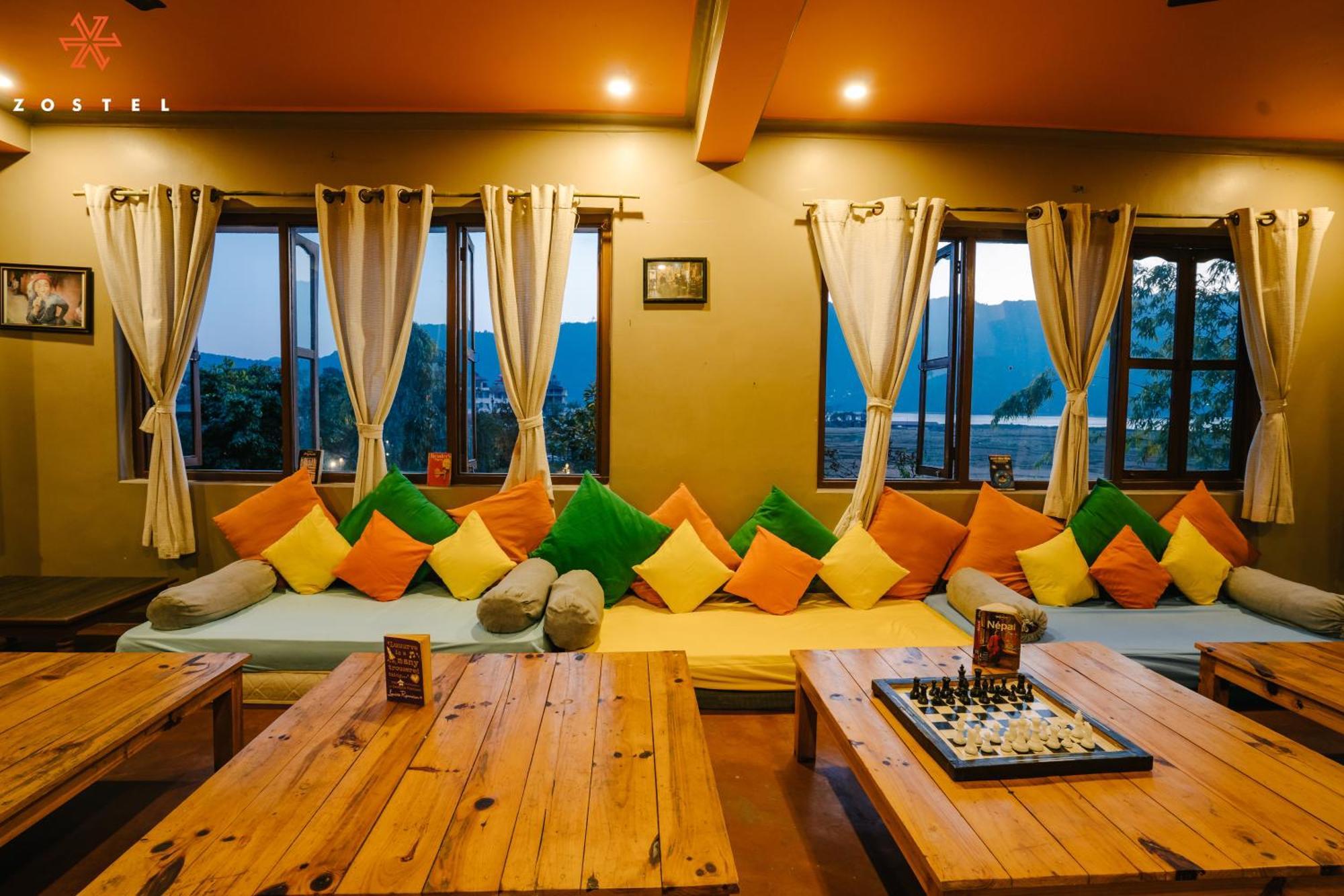 Zostel Pokhara Hostel Екстериор снимка